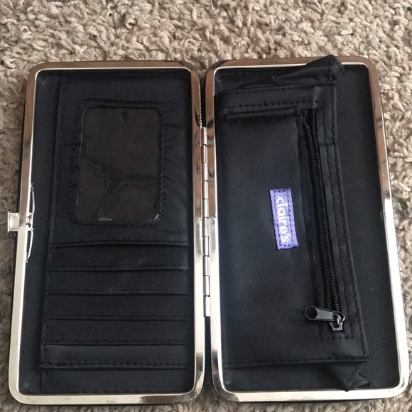 Paris Wallet - Picture 2 of 2